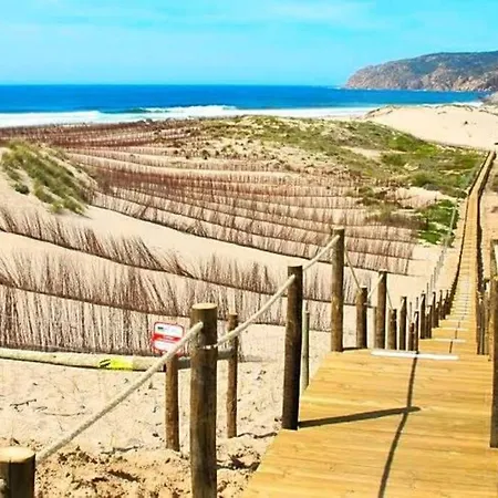 Secret Of Local Between Beach, Mountain & Lisbon Apartamento